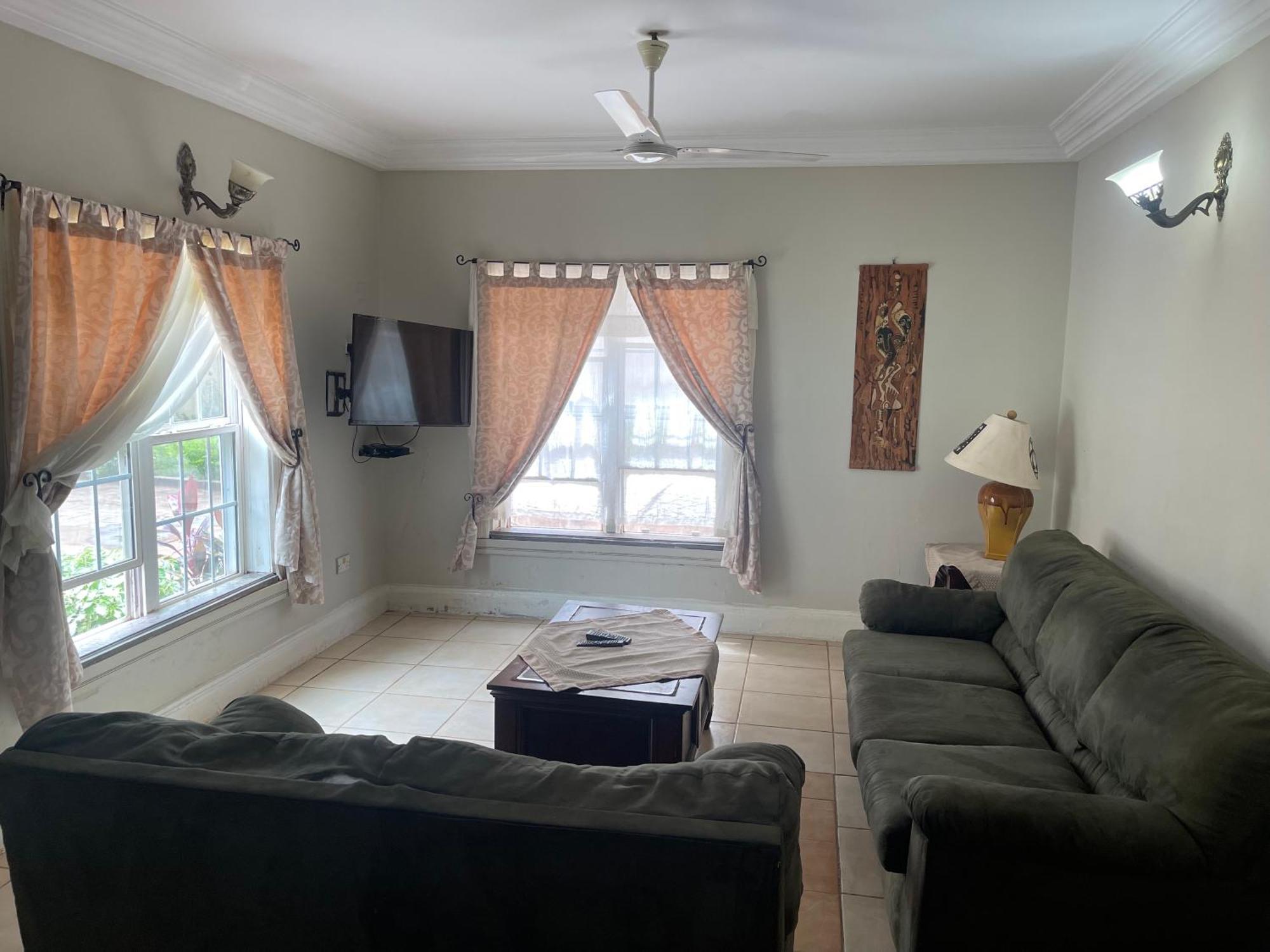 Summer Grove Villa Кололи Экстерьер фото